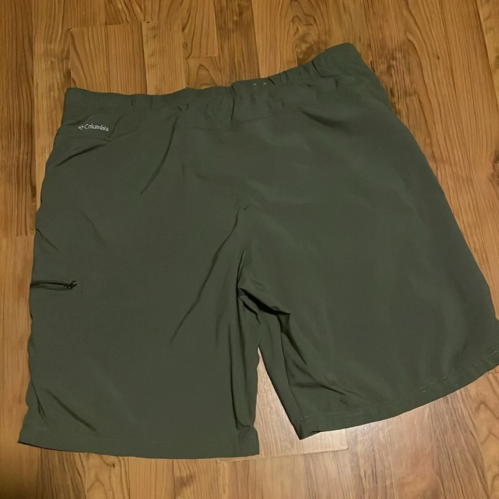Columbia Mens Swim Dark Green Trunks Hiking Shorts